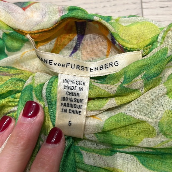 silk top - Picture 2 of 3